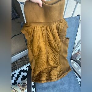 Prana gold colored awesome vest, size small